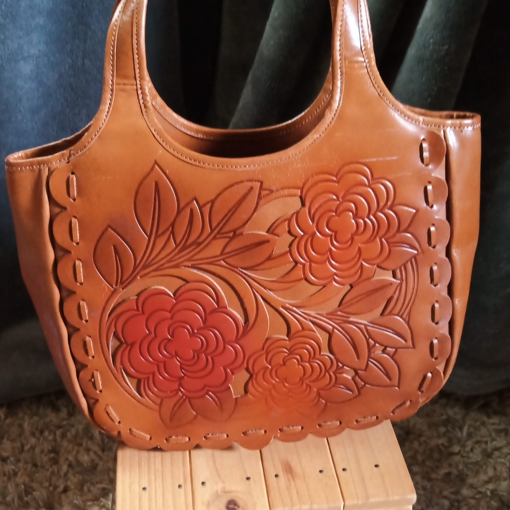 Leather bag